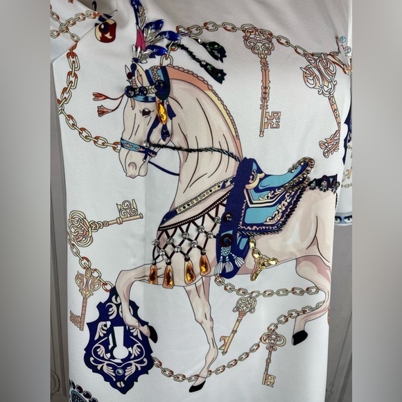 British Pearl Royal Horse Embellished Oversized Blouse & Skinny Pants Suit Set. - Picture 9 of 17